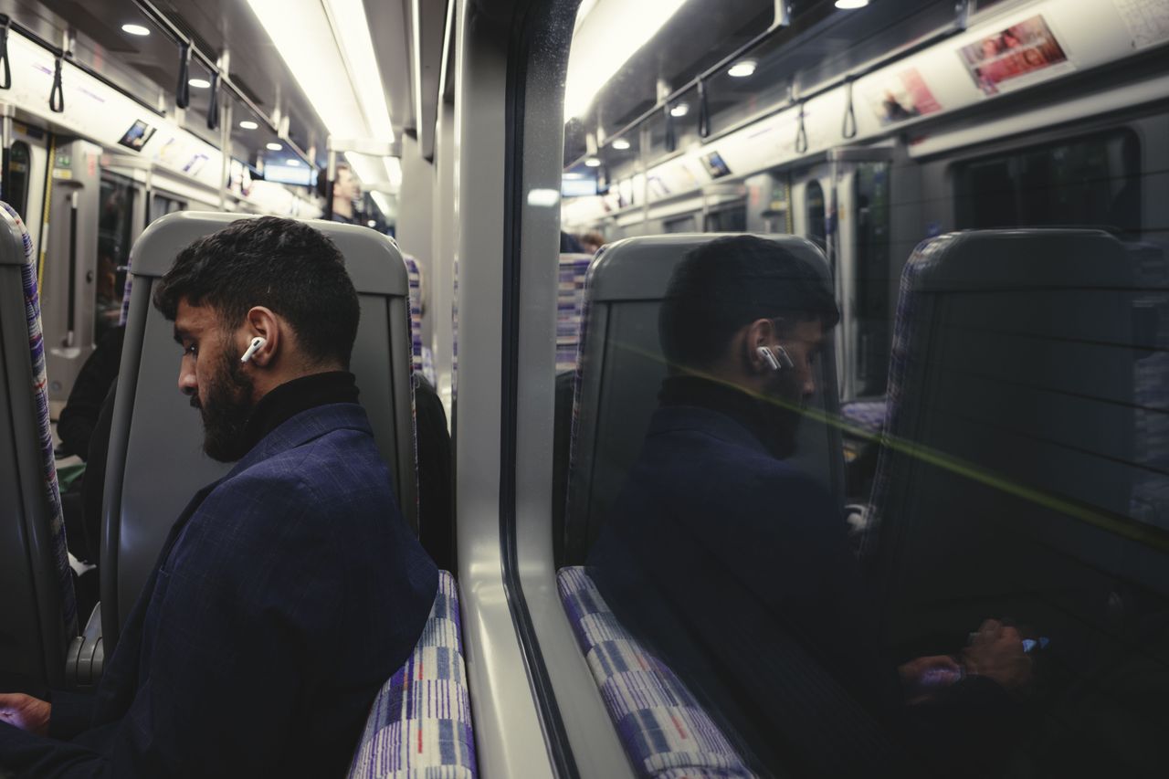 Ricoh GR IV sample images - commuter on underground