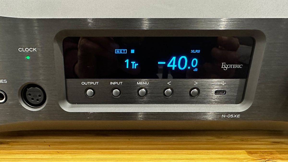 Esoteric N-05XE streaming preamp
