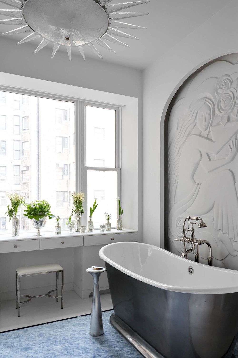 gray bathroom with sculpted plaster ceiling