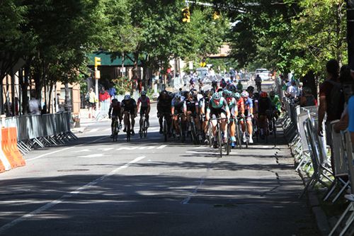 Images from the 2022 Harlem Skyscraper Cycling Classic