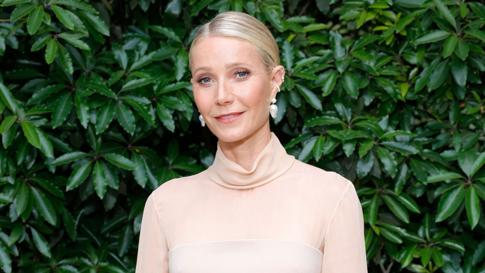 Gwyneth Paltrow’s Living Room Showcases Our Favorite Interior Trend of 2025