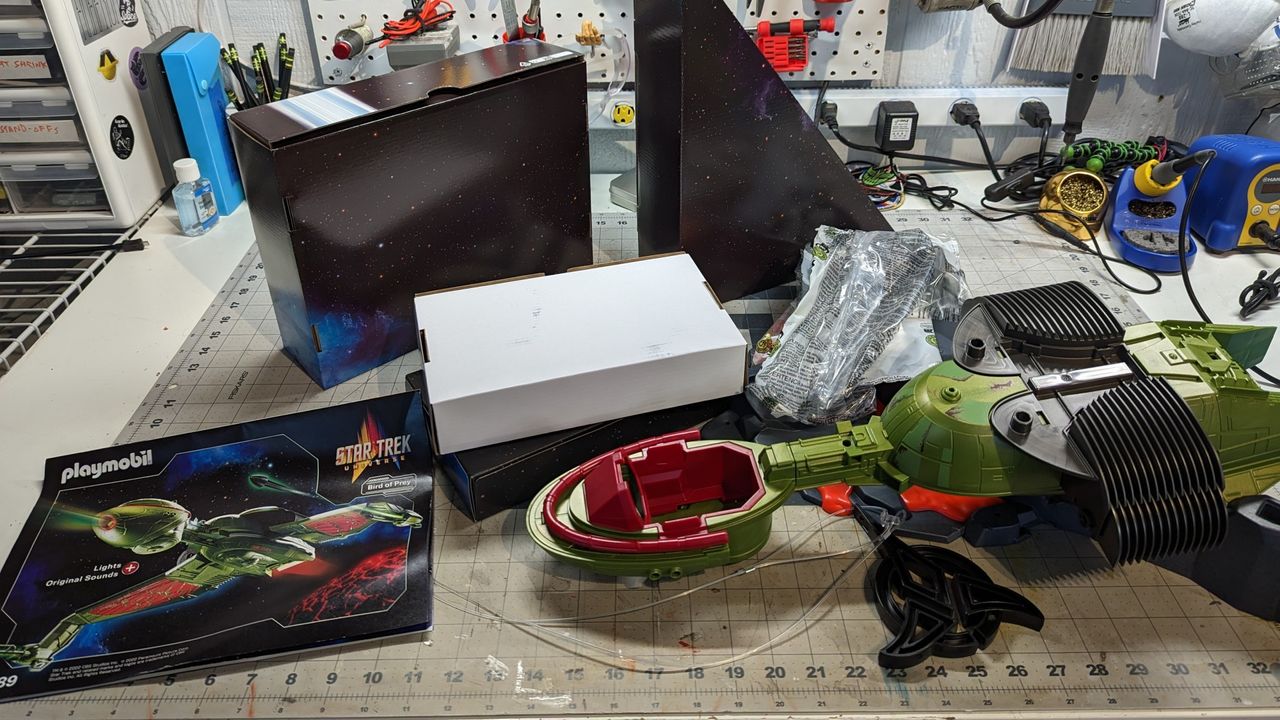 the playmobil bird of prey being assembled