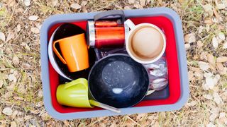 Collapsible bowl of washing up