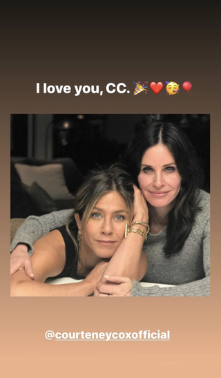 Screenshot of an Instagram story message by Jennifer Aniston wishing Courteney Cox a happy birthday.