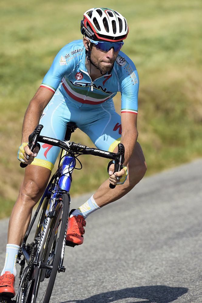 Vincenzo Nibali (Astana) attacks the GC riders on the way to Gap
