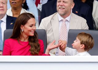 Kate's fuchsia dress got plenty of attention thanks to Louis' outrageousness at the pageant