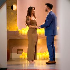 Love Is Blind. (L to R) Alie Lima, Anton Yarosh in episode 902 of Love Is Blind. Cr. Courtesy of Netflix © 2025