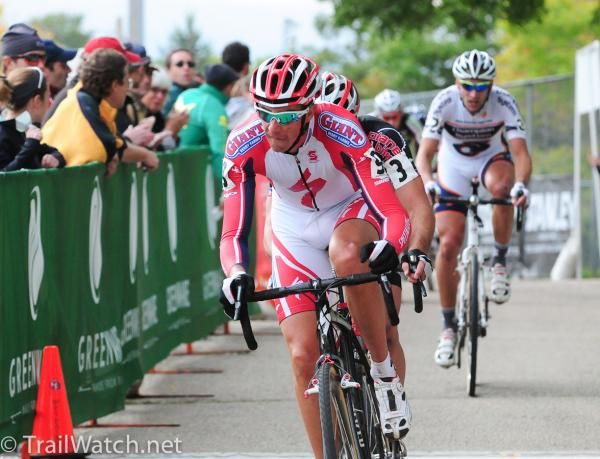 Todd Wells (Specialized) leading the chasers with one lap to go