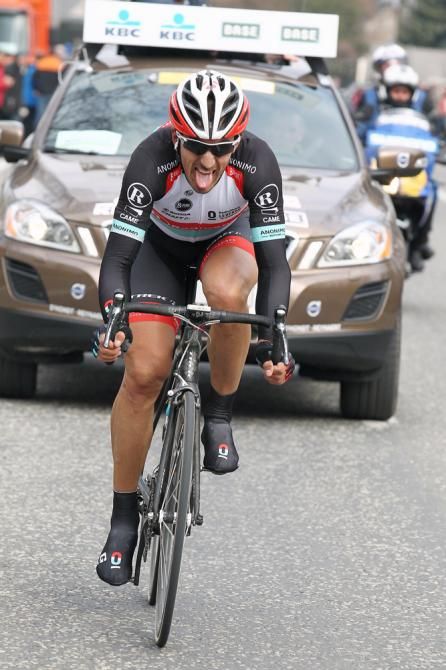 Fabian Cancellara (RadioShack Leopard) time trials to his second Tour of Flanders title.
