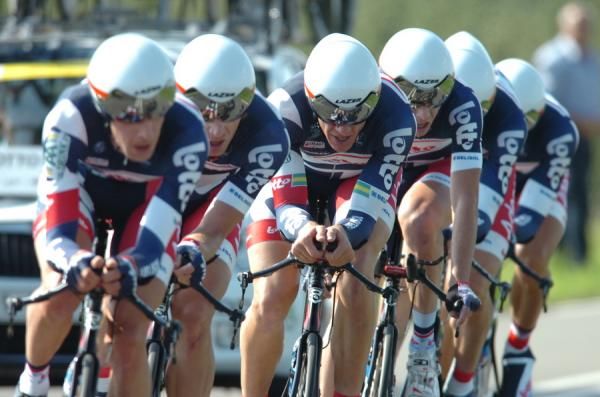 Lotto-Belisol power through the men's team time trial
