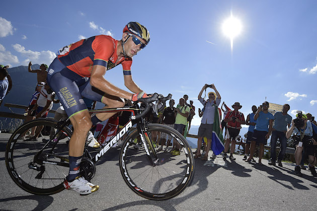 Vincenzo Nibali Abandons Tour De France With Broken Vertebra After Alpe D Huez Crash Cycling Weekly