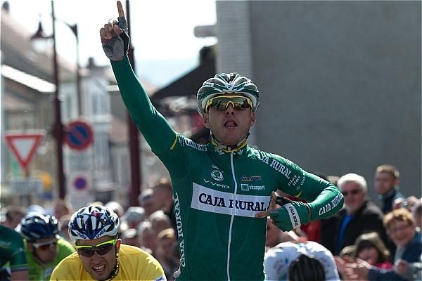 Francesco Lasca (Caja Rural) wins his first race as a professional in stage 2 of Circuit de Lorraine.