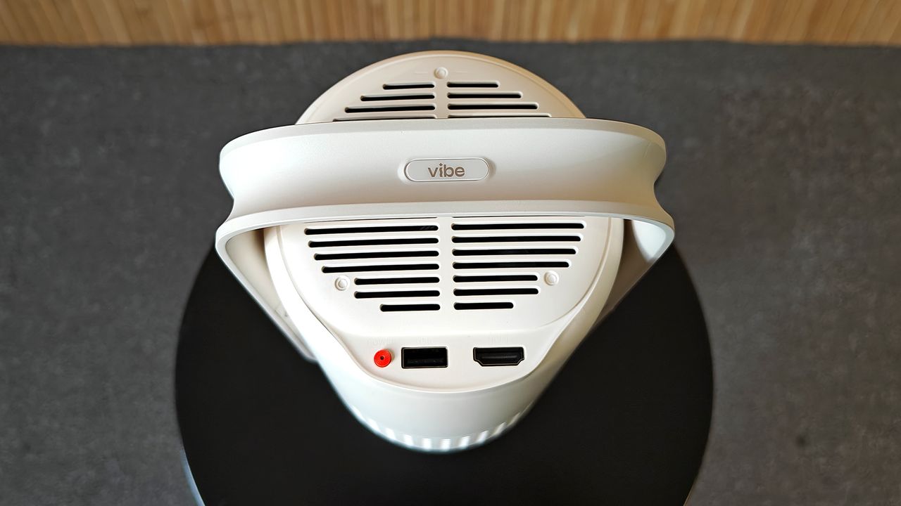 Xgimi Vibe One portable projector