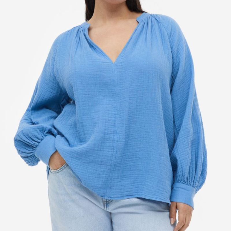 model wearing blue H&M Double Weave Blouse