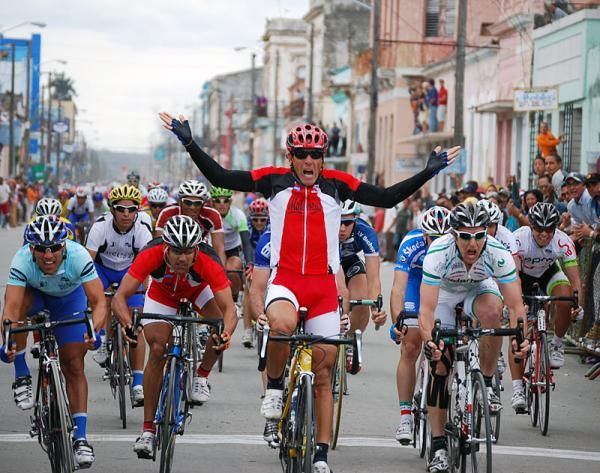 Cuban Yoel Marino (Matanzas) wins stage 10
