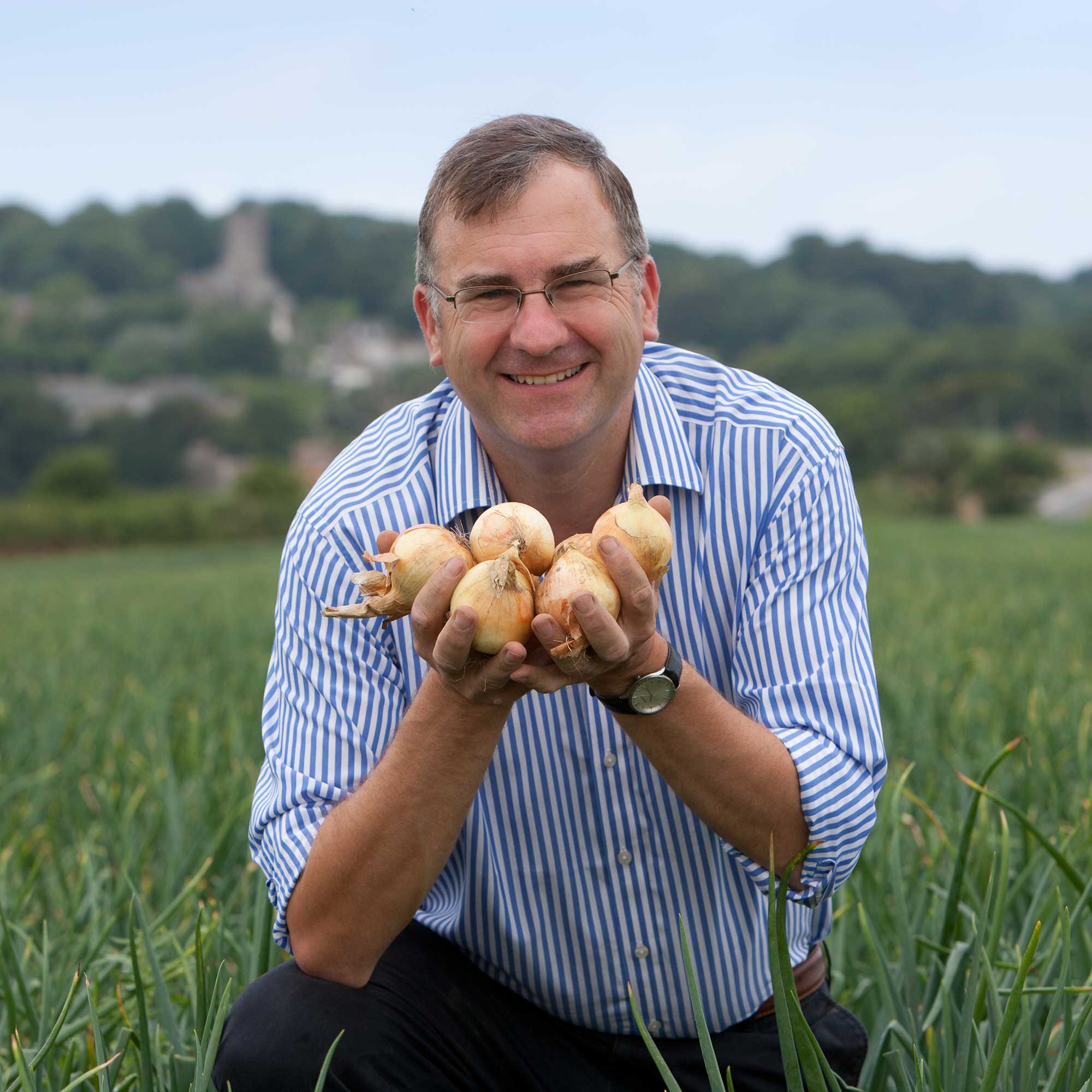 profile photo of Jeremy Oatley of Hay Farm in his field