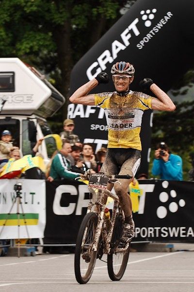 Thomas Dietsch wins the overall