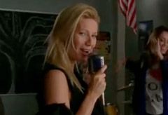 Gwyneth Paltrow - FIRST LOOK! Gwyneth Paltrow on Glee - Glee - Celebrity News - Marie Claire