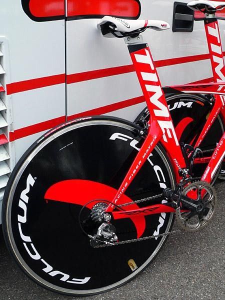 Wiggins will utilize a Fulcrum carbon rear disc wheel when he heads out for the prologue.