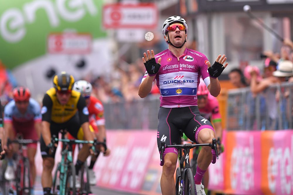 Elia Viviani (Quick-Step Floors) wins stage 13, his third victory at the Giro d'Italia 2018
