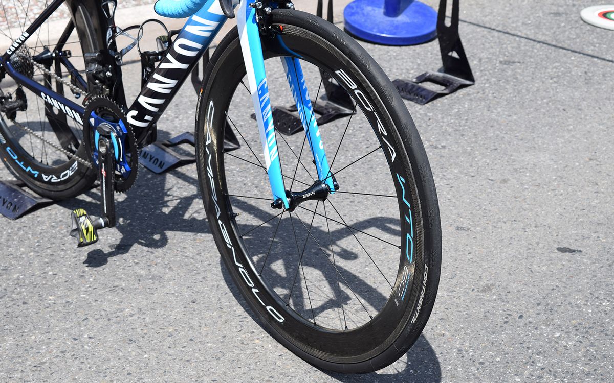Movistar are also using tubeless tyres at the race and are the first to be seen by Cyclingnews using Continental's tubeless offerings