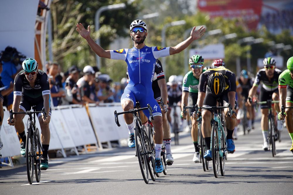 Fernando Gaviria (Quick-Step Floors) celebrates his victory