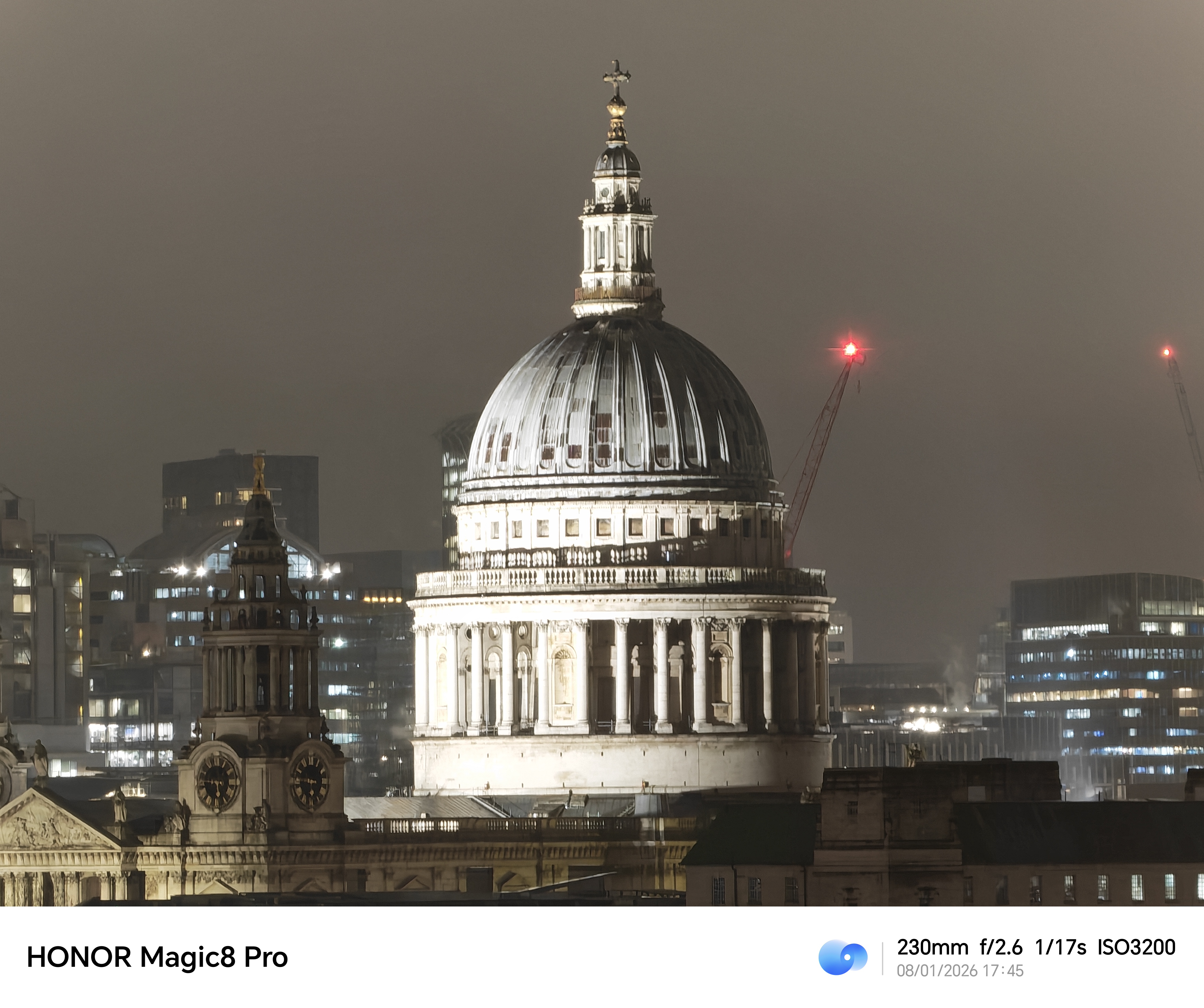 Honor Magic 8 Pro camera sample St Pauls night 10x zoom