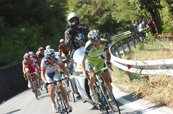Vincenzo Nibali (Liquigas) attacks