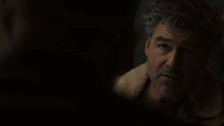 Kyle Chandler as Hal Jordan in Lanterns episode 6