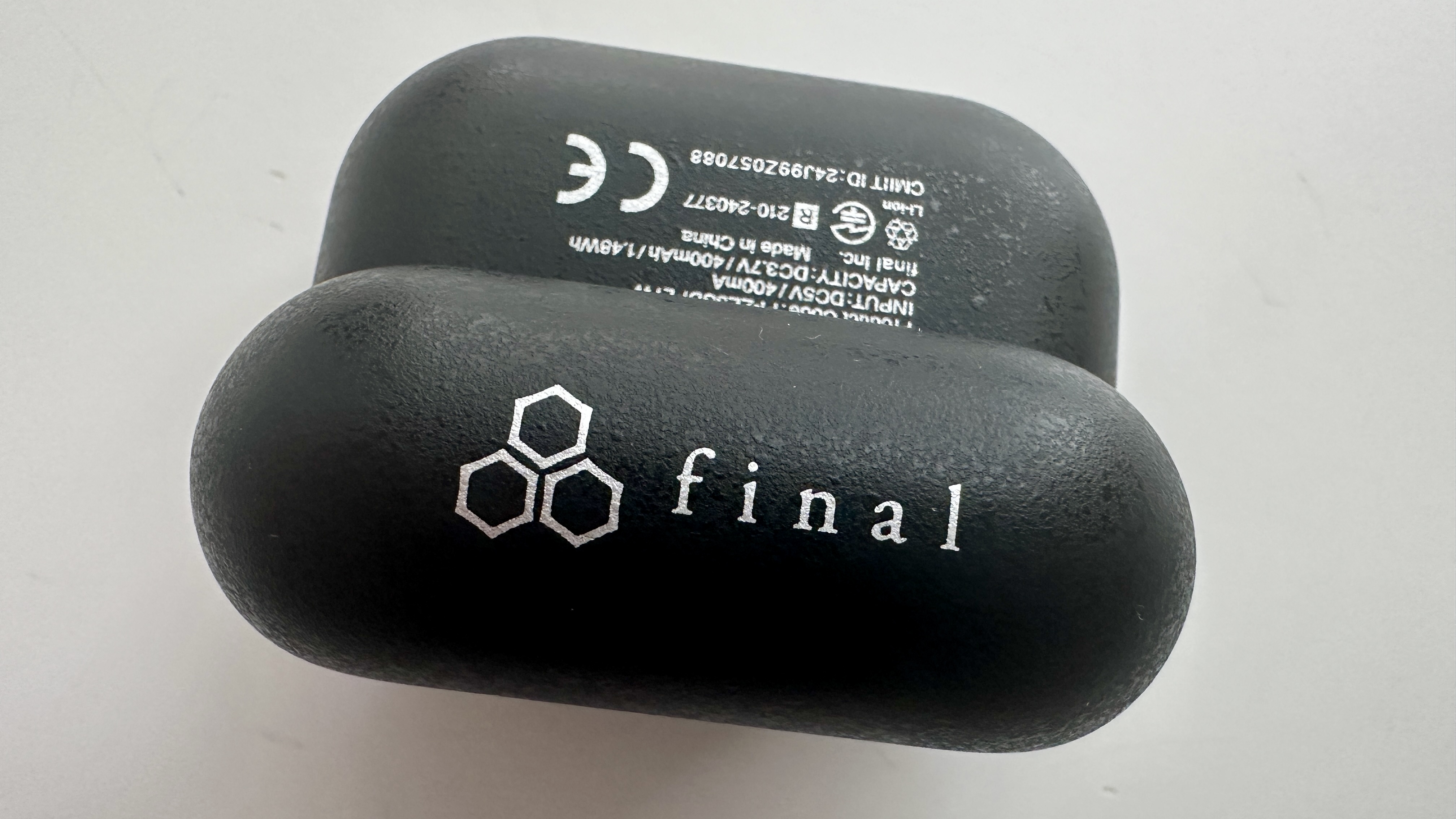 Bird's-eye view of the carry case for the Final Audio ZE3000 SV wireless earbuds