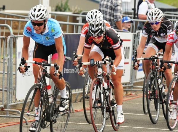 Race one winner Jesse MacLean (Jayco-AIS) and Miffy Galloway (BikeExchange Dream Team) back in the main bunch