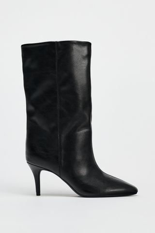 Botas com aspecto enrugado