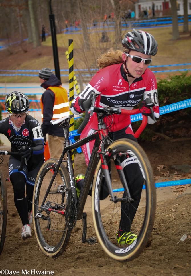 Emma White (Cyclocrossworld.com) leading Arley Kemmerer on one of the run-ups