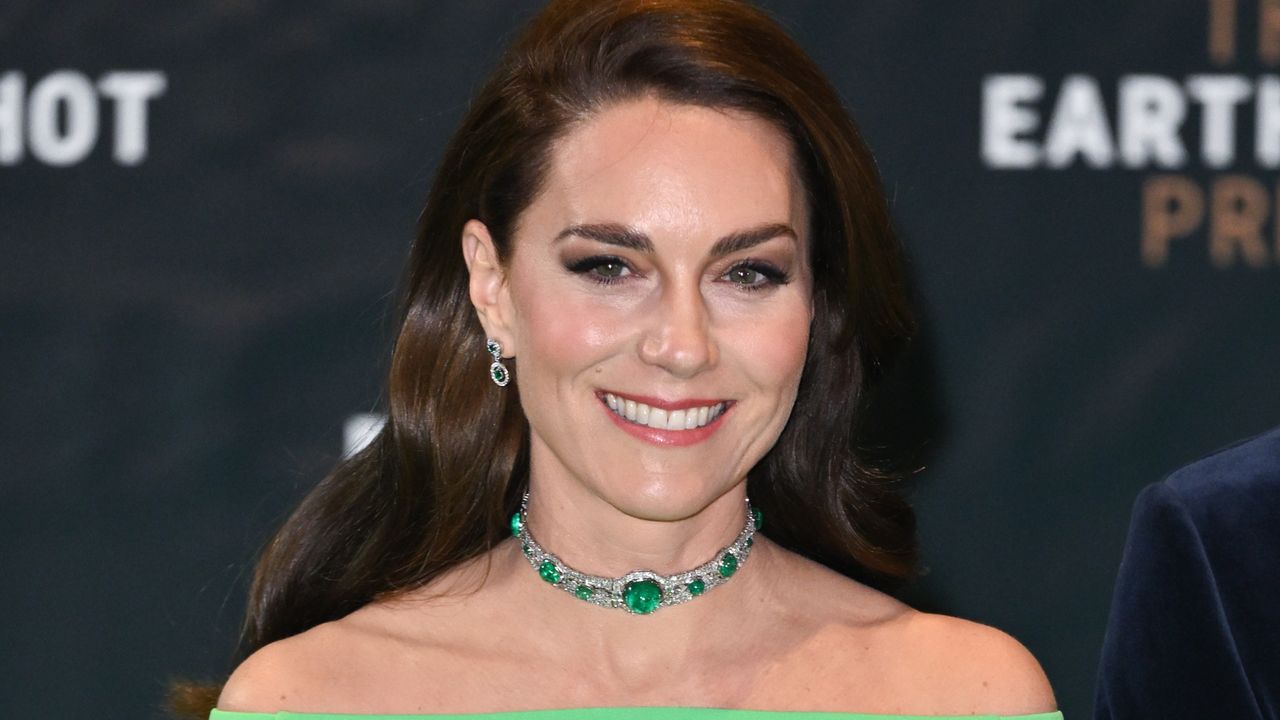 Kate Middleton&#039;s lifted face hack