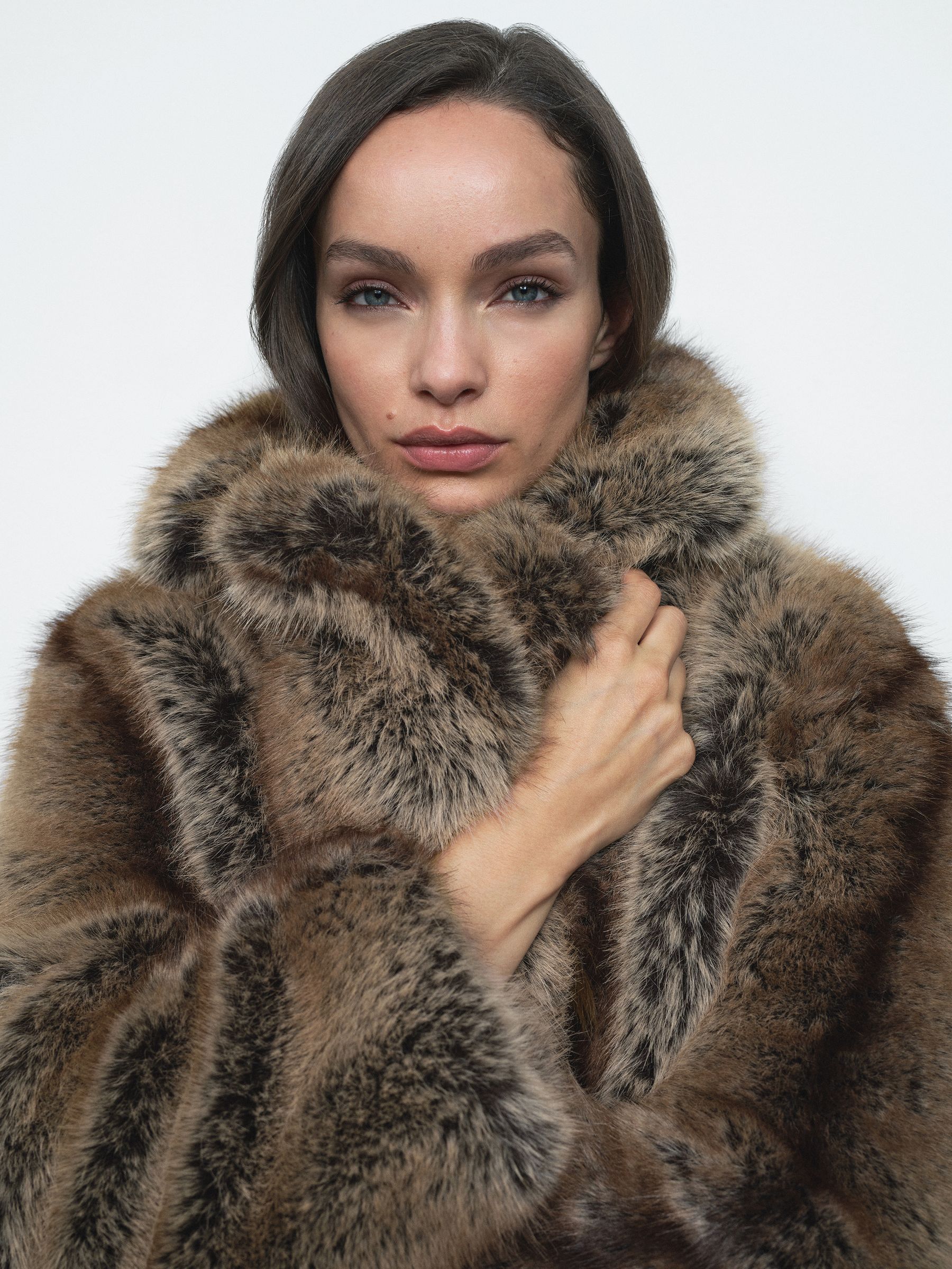 Faux-Fur Coat in Brown