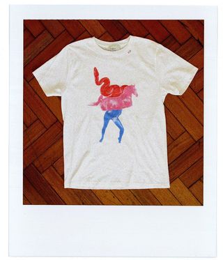 White t shirt with image of man/horse/snake