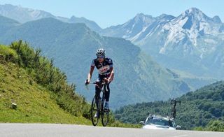 Jurgen Van Den Broeck (Lotto Belisol) out riding on the rest day near Pau