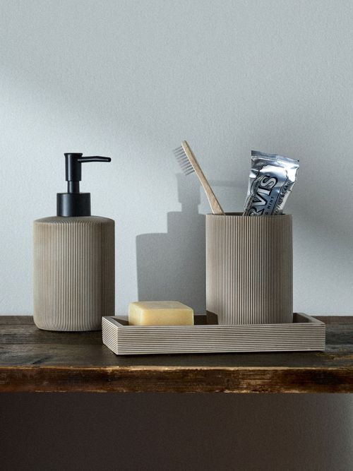 3 Piece Beige Toothbrush Tidy and Tray Set