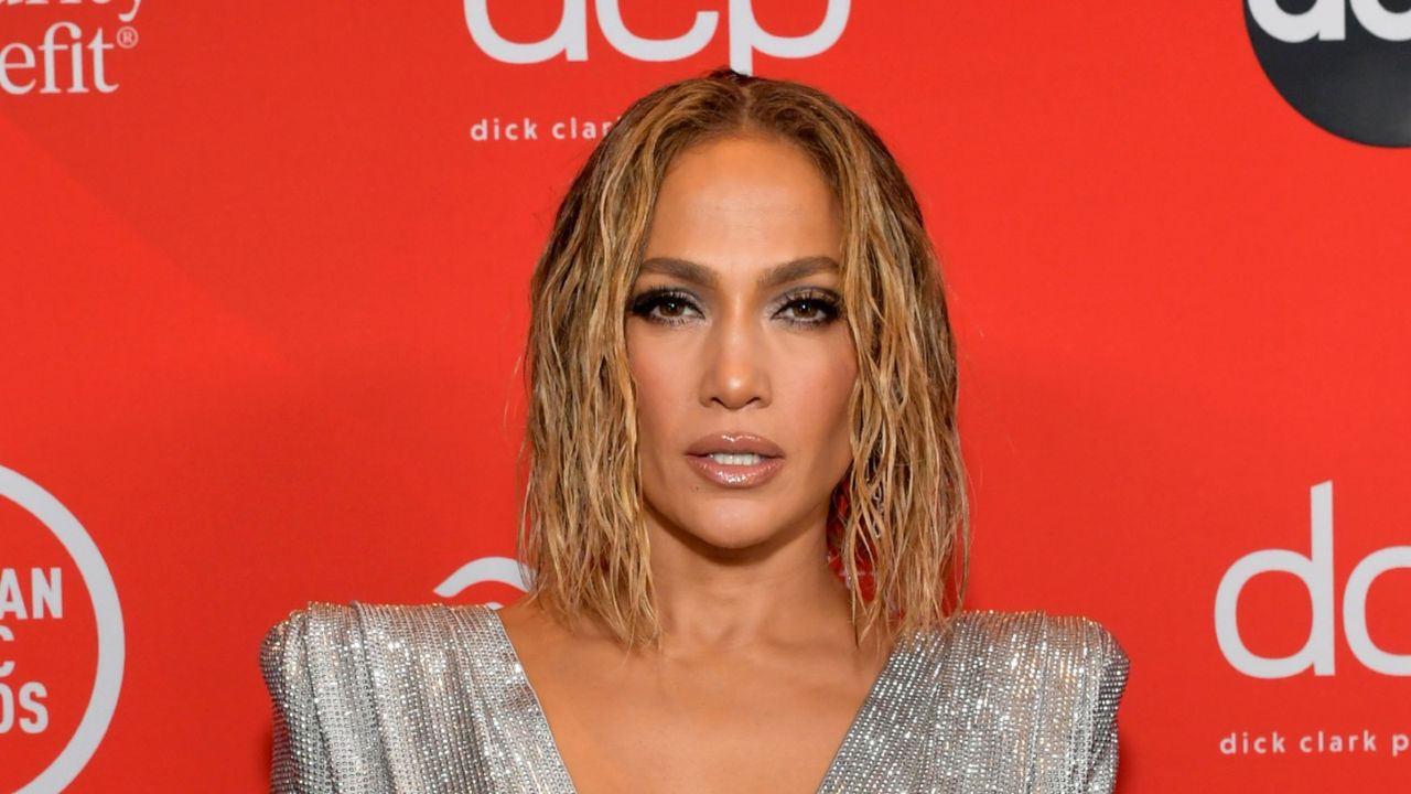 ennifer Lopez (JLo) attends the 2020 American Music Awards at Microsoft Theater on November 22, 2020 in Los Angeles, California