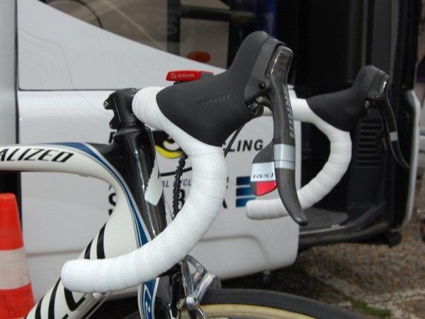 This set of Saxo Bank bars is just single-wrapped.