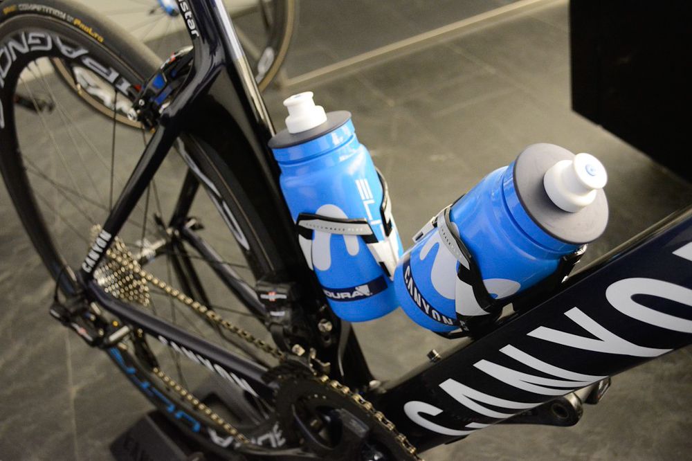 Elite provides the colour coordinated bidons for the team