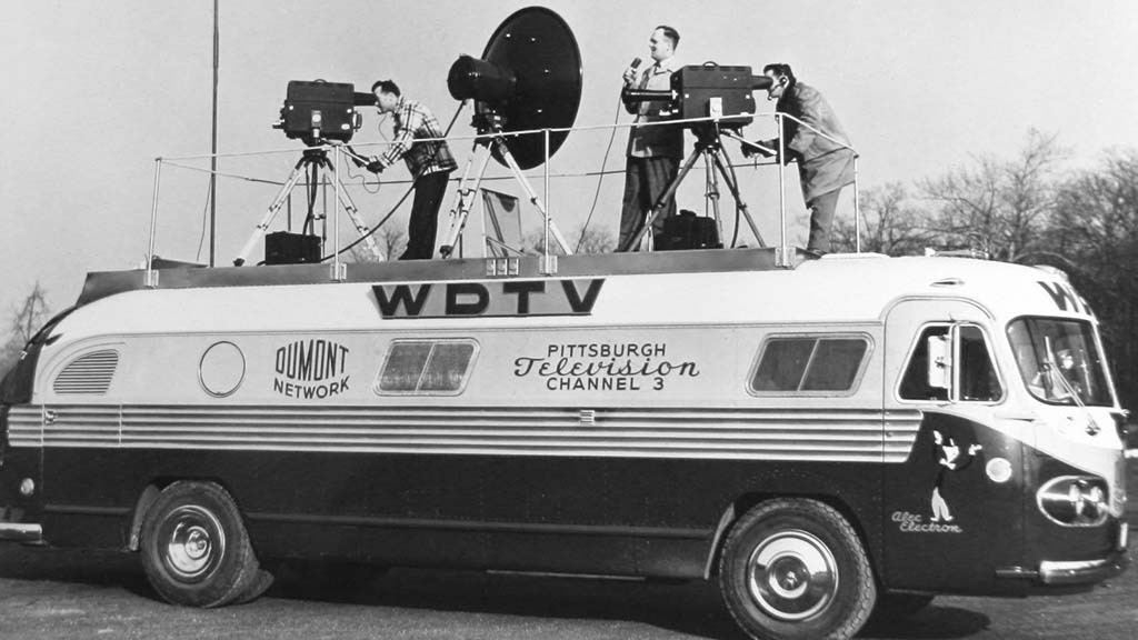 Electronic television’s first generation of vehicles for “outside broadcasts” reflected the bulk and weight of the vacuum tube-driven cameras, monitors and support gear they had to carry. While this late-1940s-vintage 17,500-pound Dumont “Telecruiser” was capable of capturing and relaying video back to the studio, its requirements for external power and special parking arrangements were not conducive to coverage of “breaking news.”