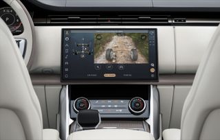 Range Rover 2022 interior digital display screen