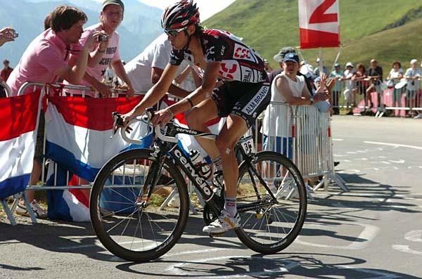 Fr&auml;nk Schleck (Team CSC) found the climb to be taxing.