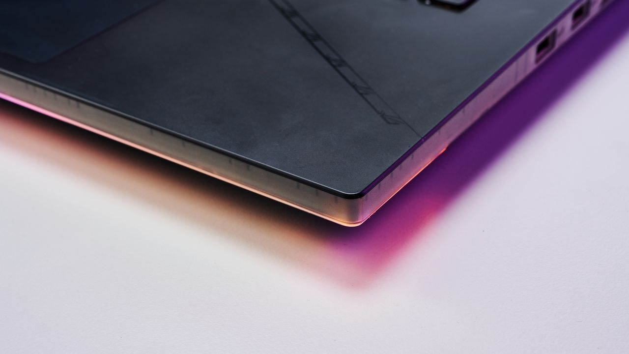 The Asus ROG Strix 16 corner shot.