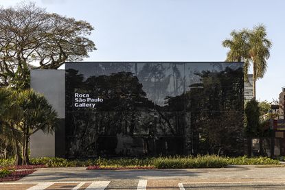Roca São Paulo Gallery garden