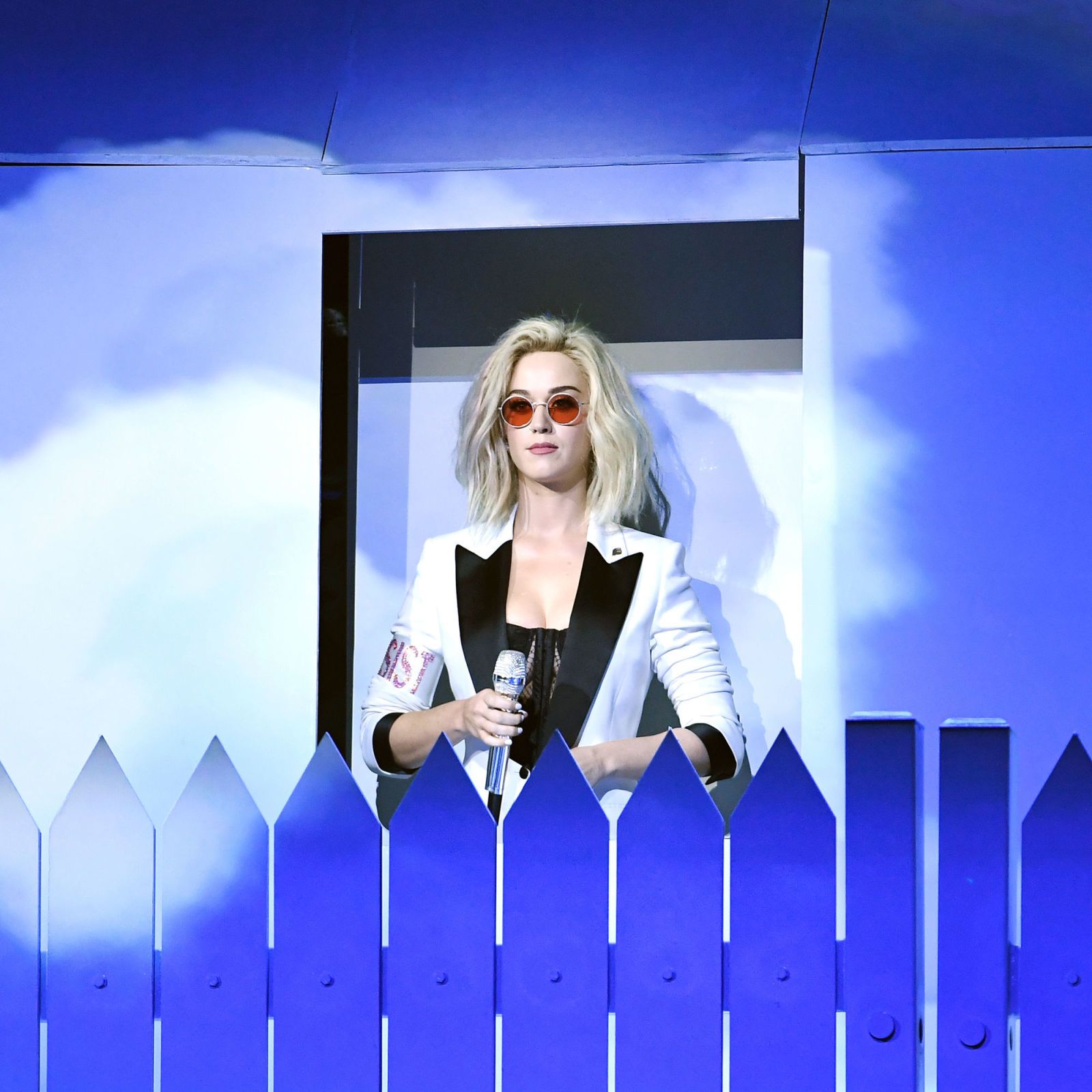 Katy Perry Just Performed an Amazing New Song at the Grammys