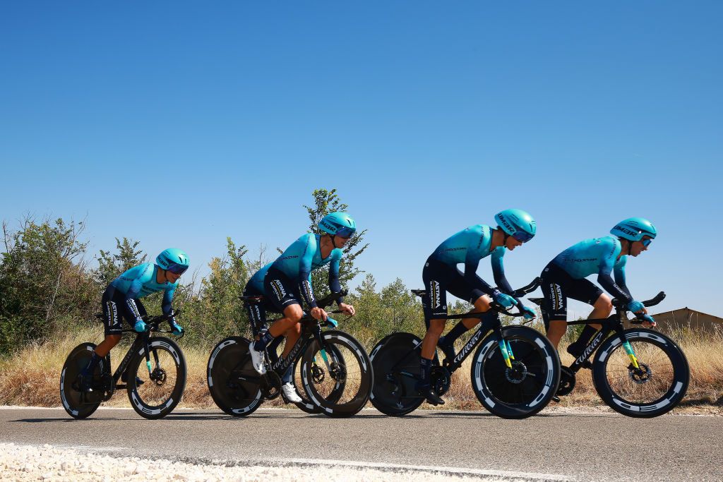 POZA DE LA SAL SPAIN AUGUST 16 A general view of Luis Leon Sanchez of Spain Samuele Battistella of Italy Fabio Felline of Italy Javier Romo Oliver of Spain Harold Martin Lopez Granizo of Ecuador and Astana Qazaqstan Team sprint during the 45th Vuelta a Burgos 2023 Stage 2 a 131km team time trial from Oa to Poza de la Sal on August 16 2023 in Poza de la Sal Spain Photo by Gonzalo Arroyo MorenoGetty Images