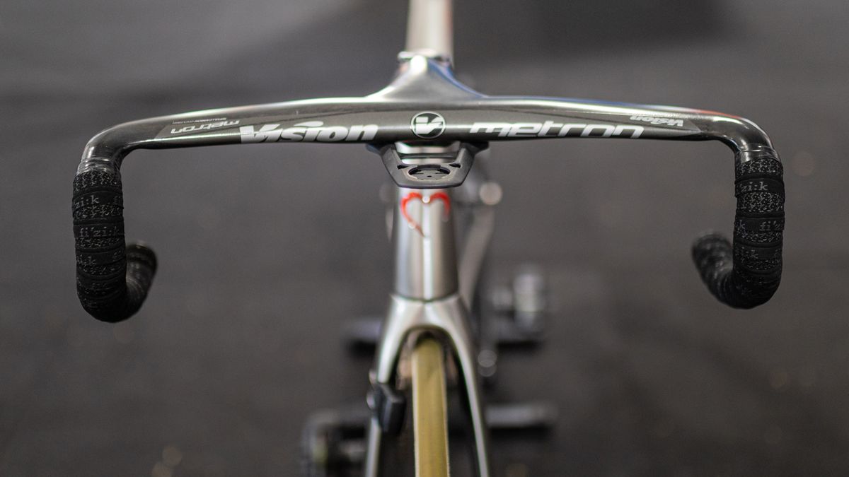 Mass start track bike cockpit from the front