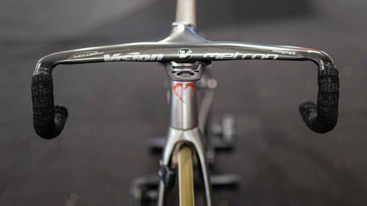 Mass start track bike cockpit from the front